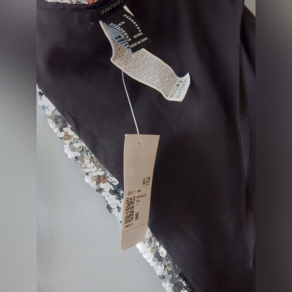 NWT Sequin Halter-Tie Top from F21 - Picture 3 of 3